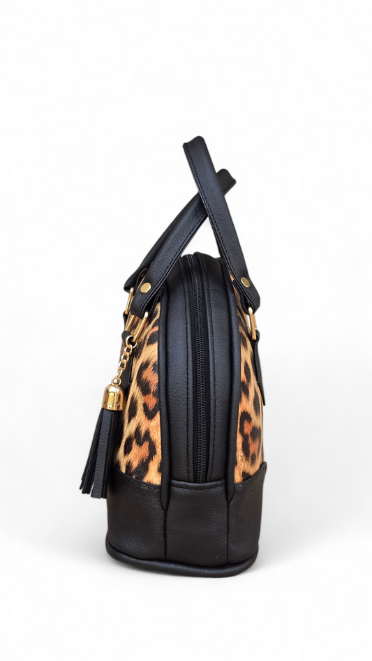 Leopard Print D-Shaped Medium Bag